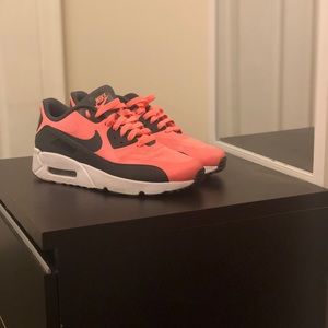 Nike Air Max 90 - Lava Glow Pink 6.5 Y